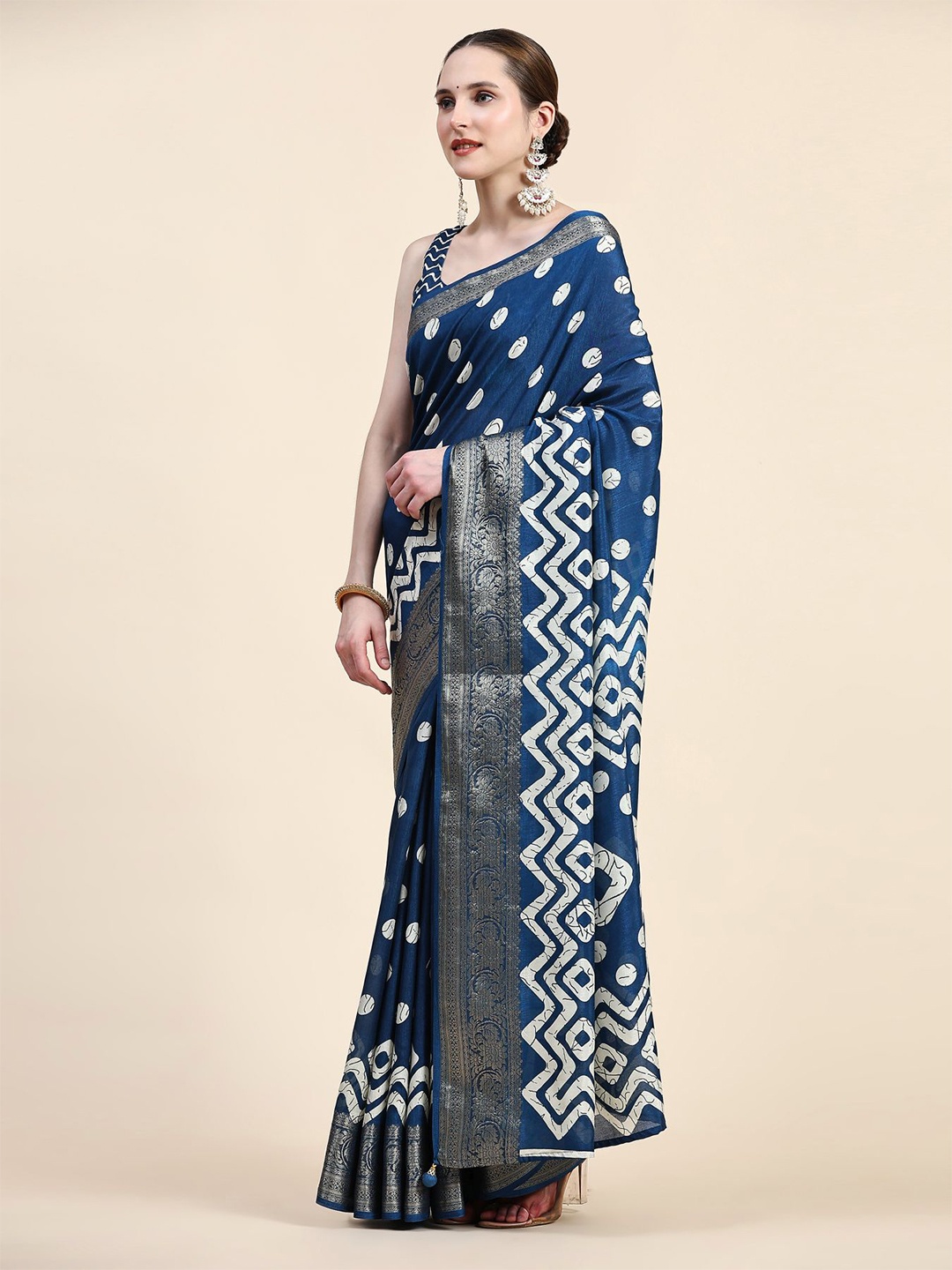 

Phenav Polka Dots Printed Zari Brasso Kanjeevaram Saree, Navy blue