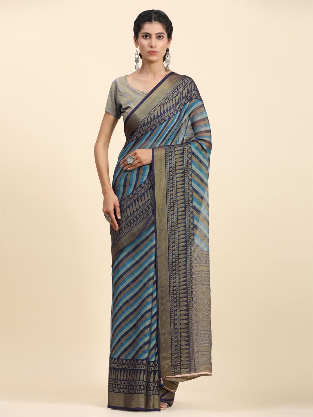 

Phenav Striped Zari Brasso Patola Saree, Blue