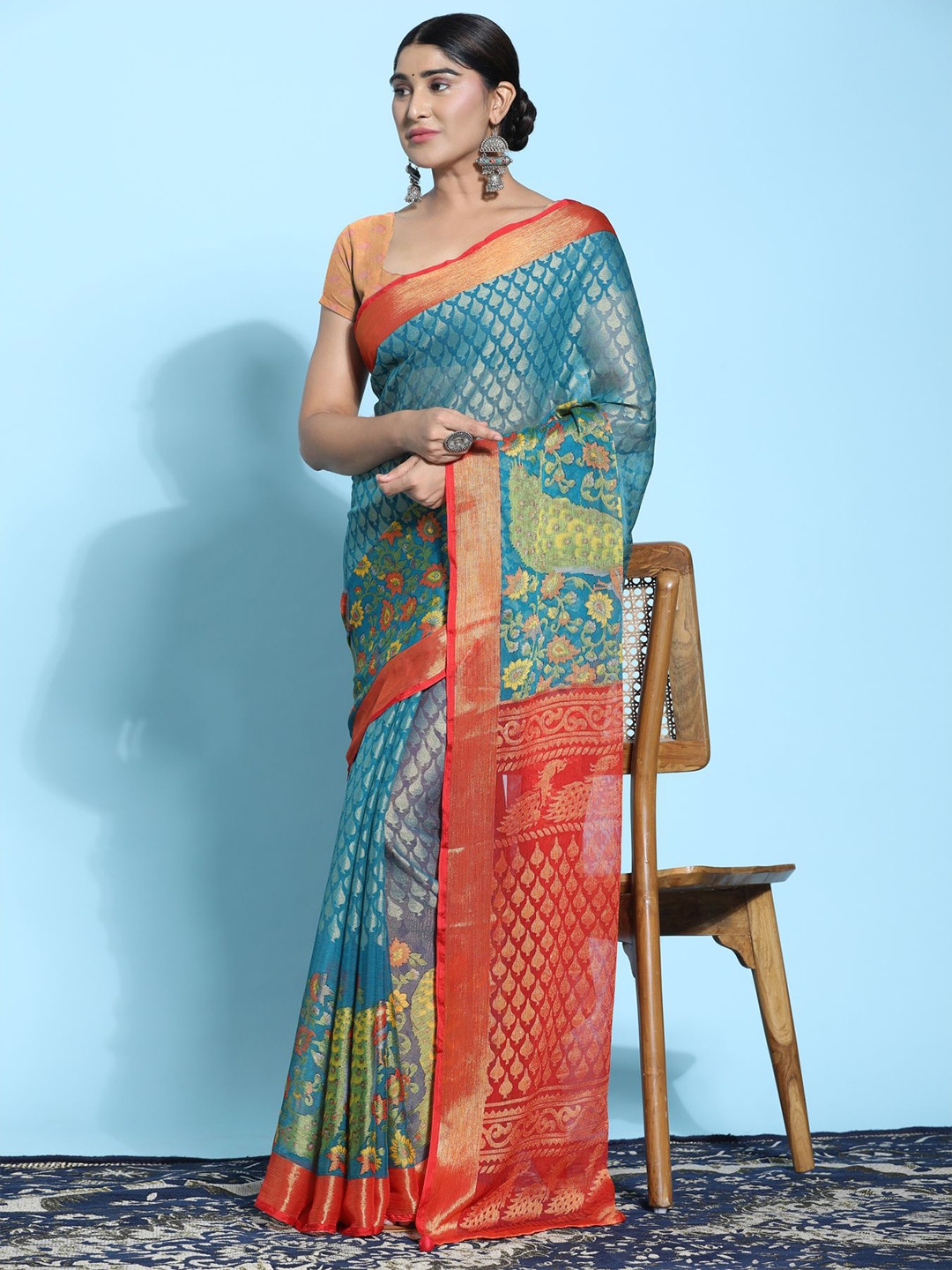 

Phenav Ethnic Motifs Printed Zari Saree, Blue