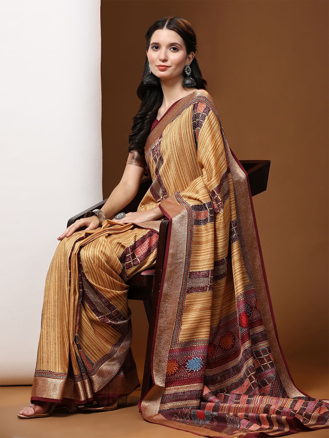 

Phenav Striped Zari Brasso Kanjeevaram Saree, Maroon