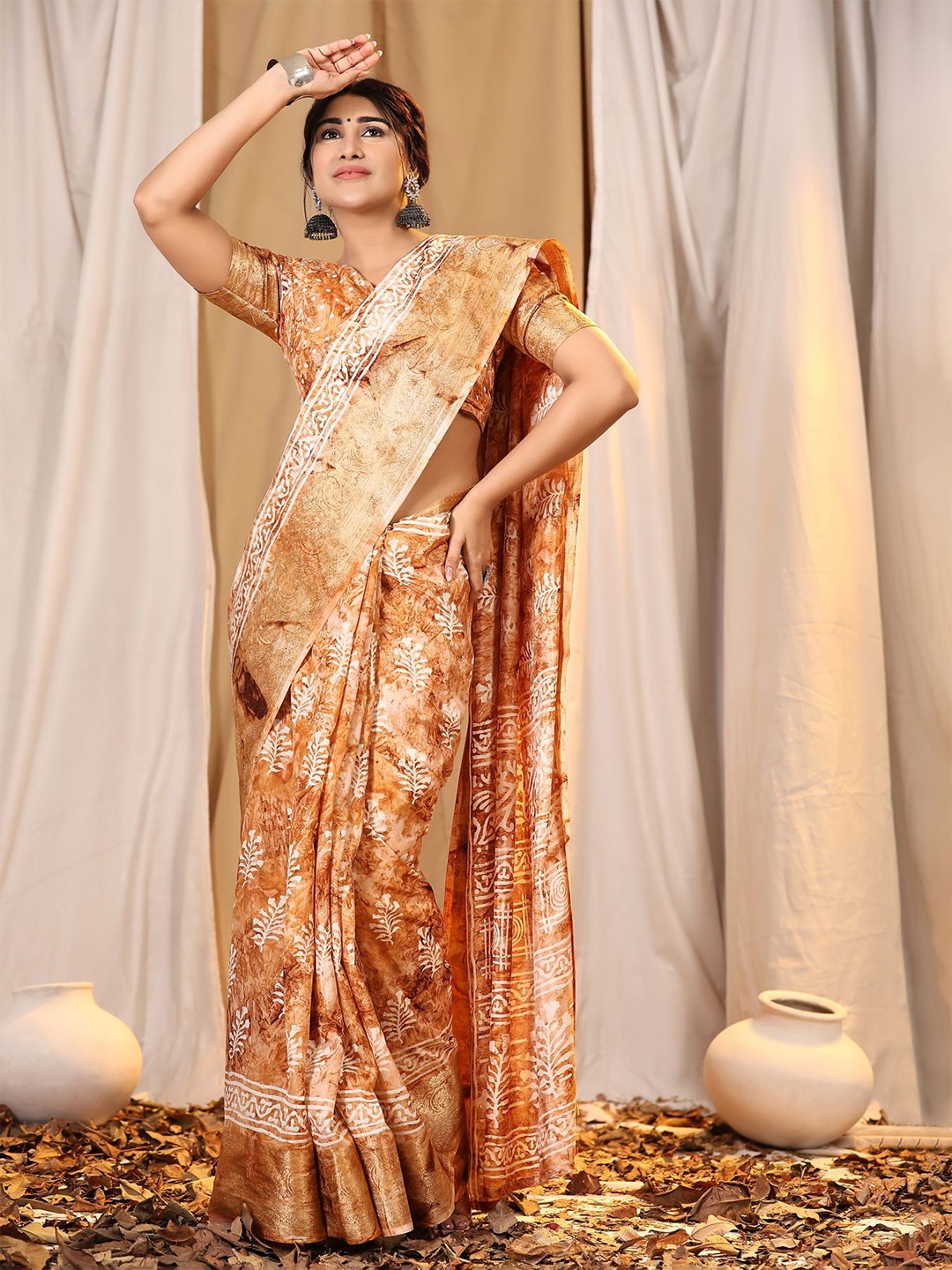 

Phenav Tie and Dye Zari Brasso Kanjeevaram Saree, Orange
