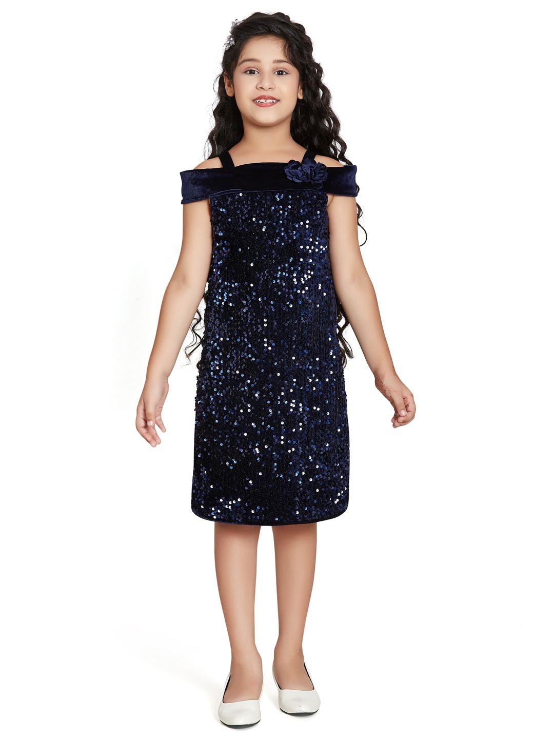 

Peppermint Embellished Cold-Shoulder Sleeves A-Line Dress, Navy blue