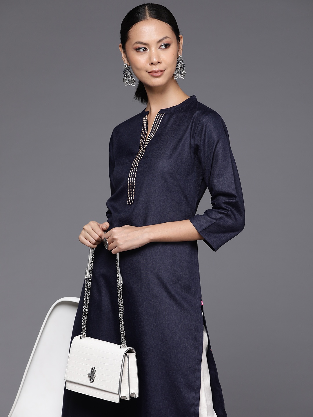

Varanga Women Thread Work Cotton Kurta, Navy blue