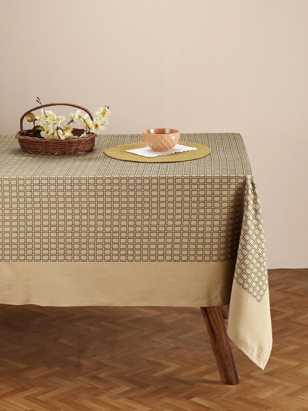 

Fabindia Drithi Beige & Black Woven-Design Cotton 4-Seater Table Cover
