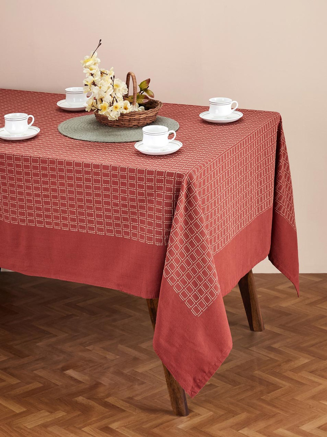 

Fabindia Drithi Rust Red Woven-Design Cotton 6-Seater Table Cover