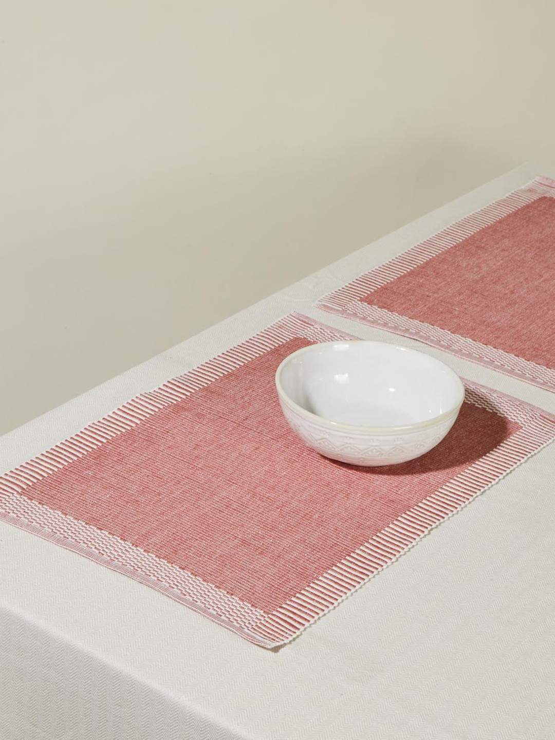 

Fabindia Pink & White 6 Pieces Cotton Table Placemats