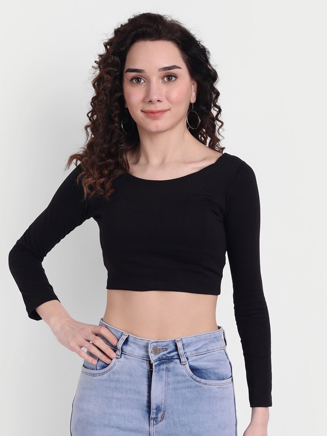

COLOR CAPITAL Scoop Neck Crop Regular Top, Black
