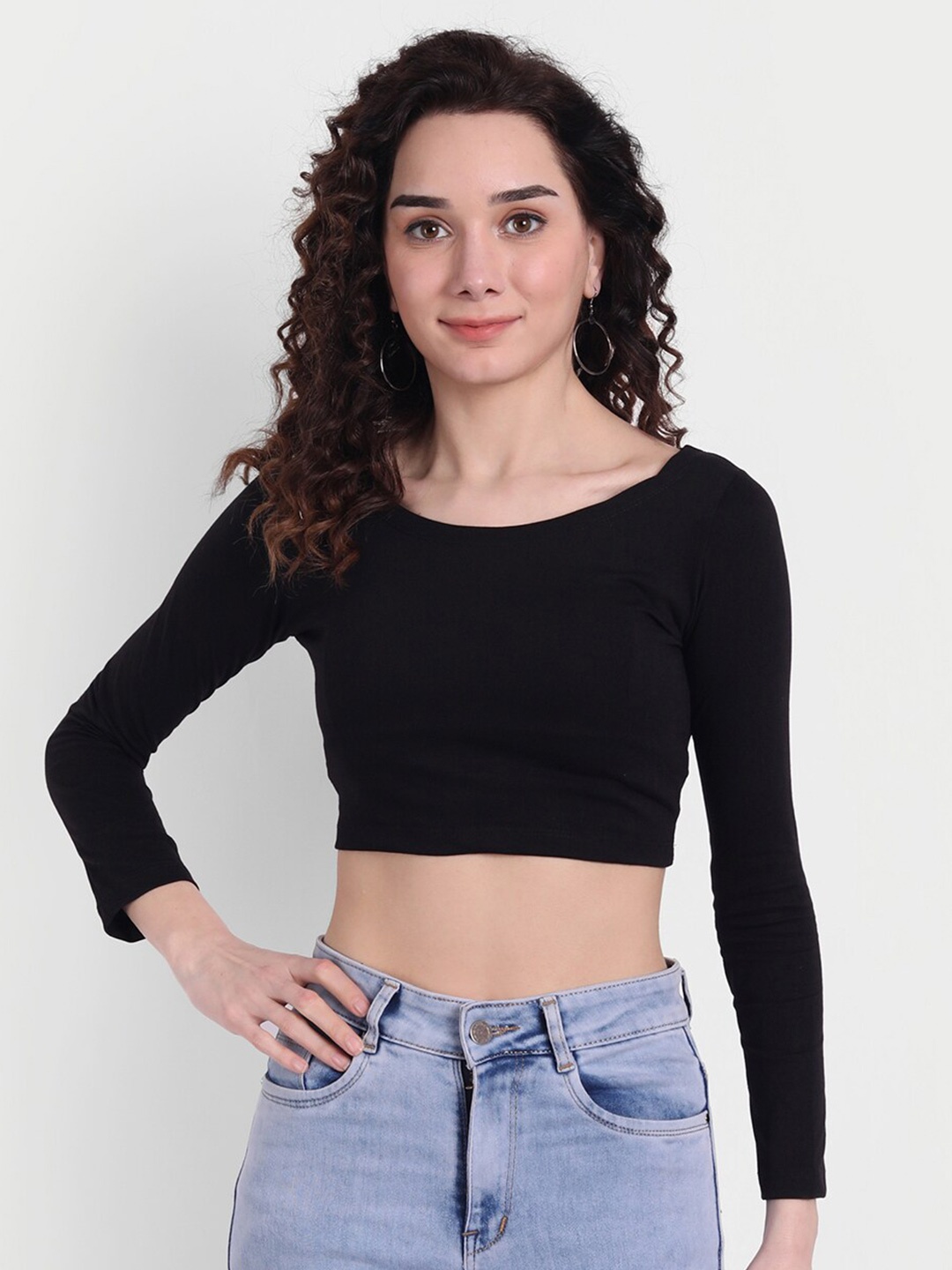 

COLOR CAPITAL Scoop Neck Crop Regular Top, Black