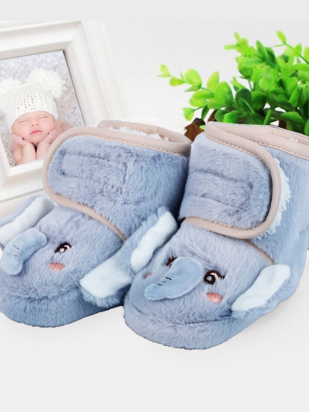 

Baby Moo Infants Self Design Pure Wool Anti-Slip Booties, Blue