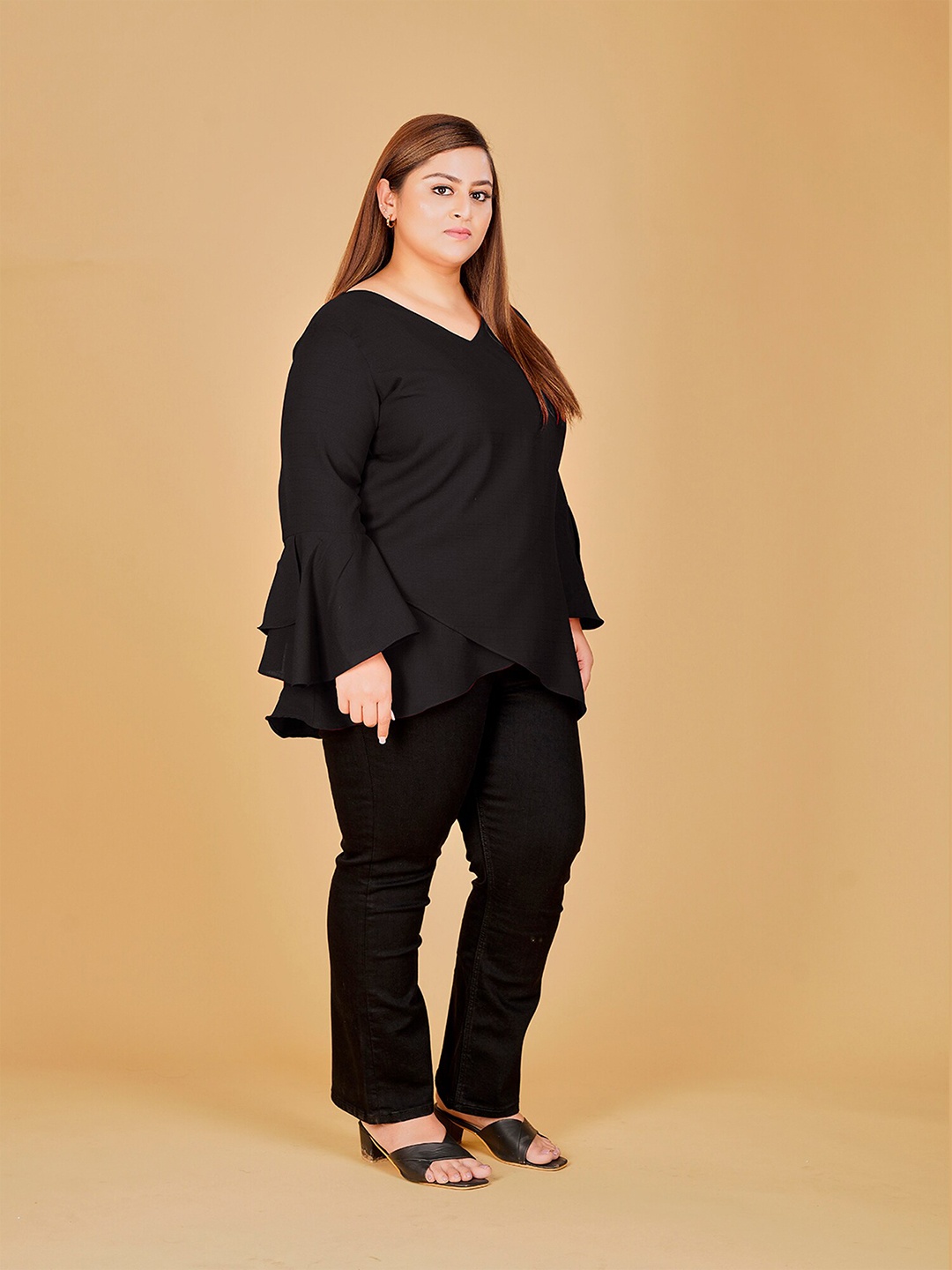 

Curvy Lane Plus Size V-Neck Bell Sleeve Top, Black