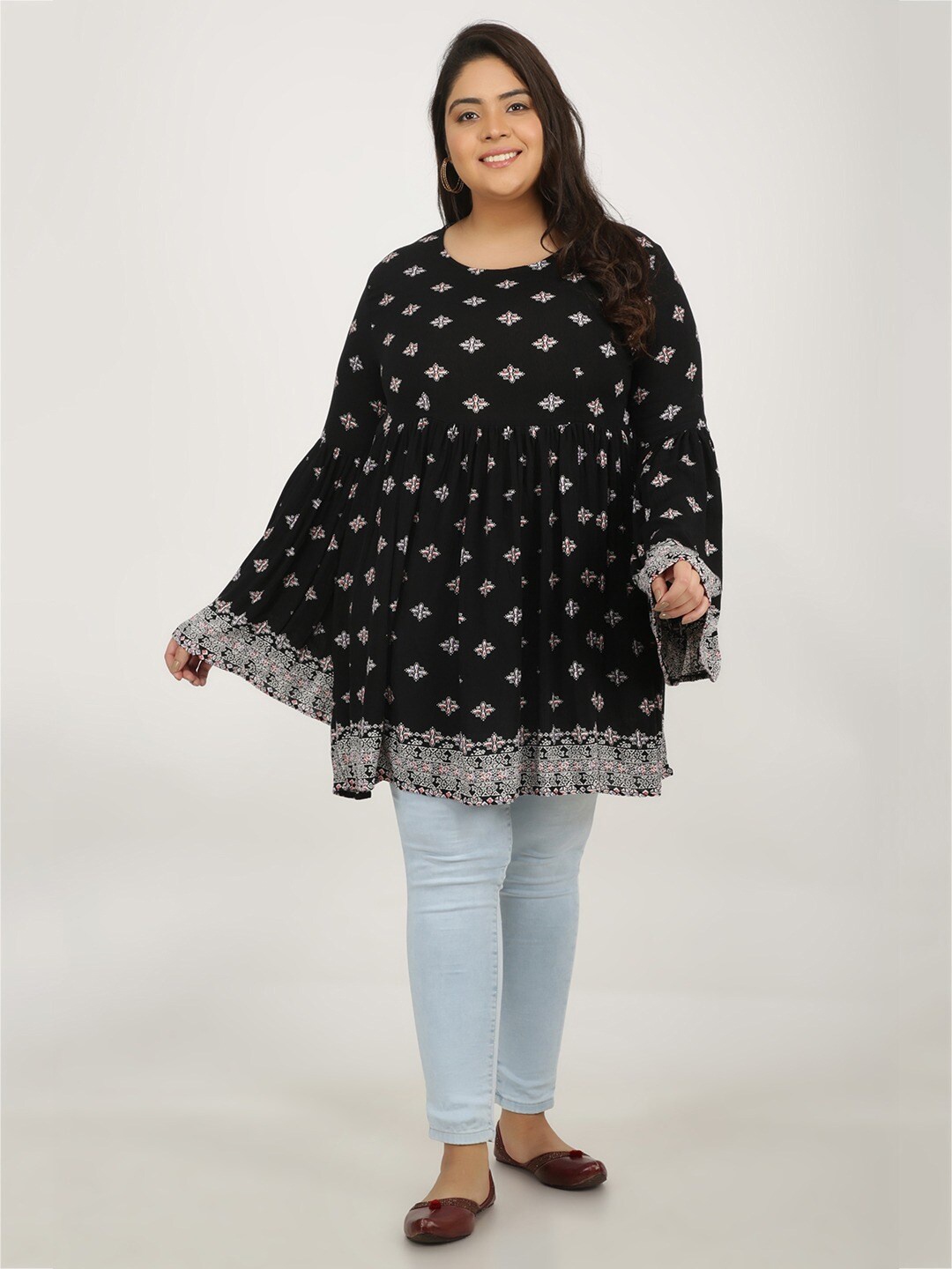 

VELDRESS Plus Size Ethnic Motifs Printed Bell Sleeve Kurti, Black