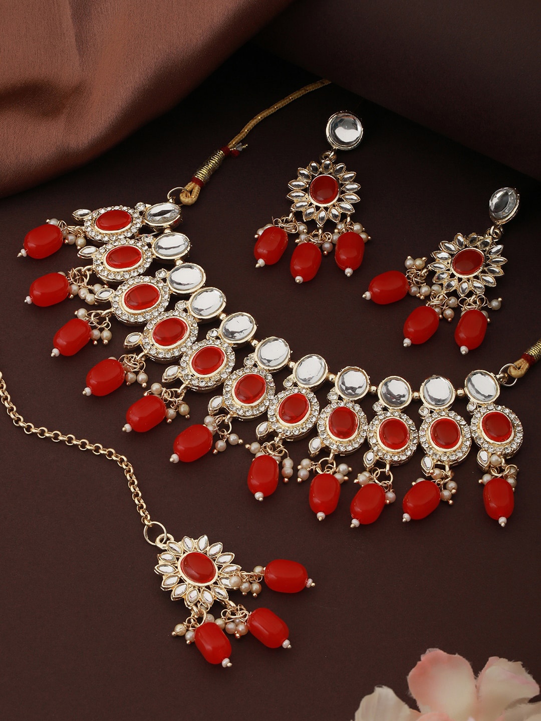 

Aadvik Designs Gold-Plated Kundan-Studded & Beaded Jewellery Set