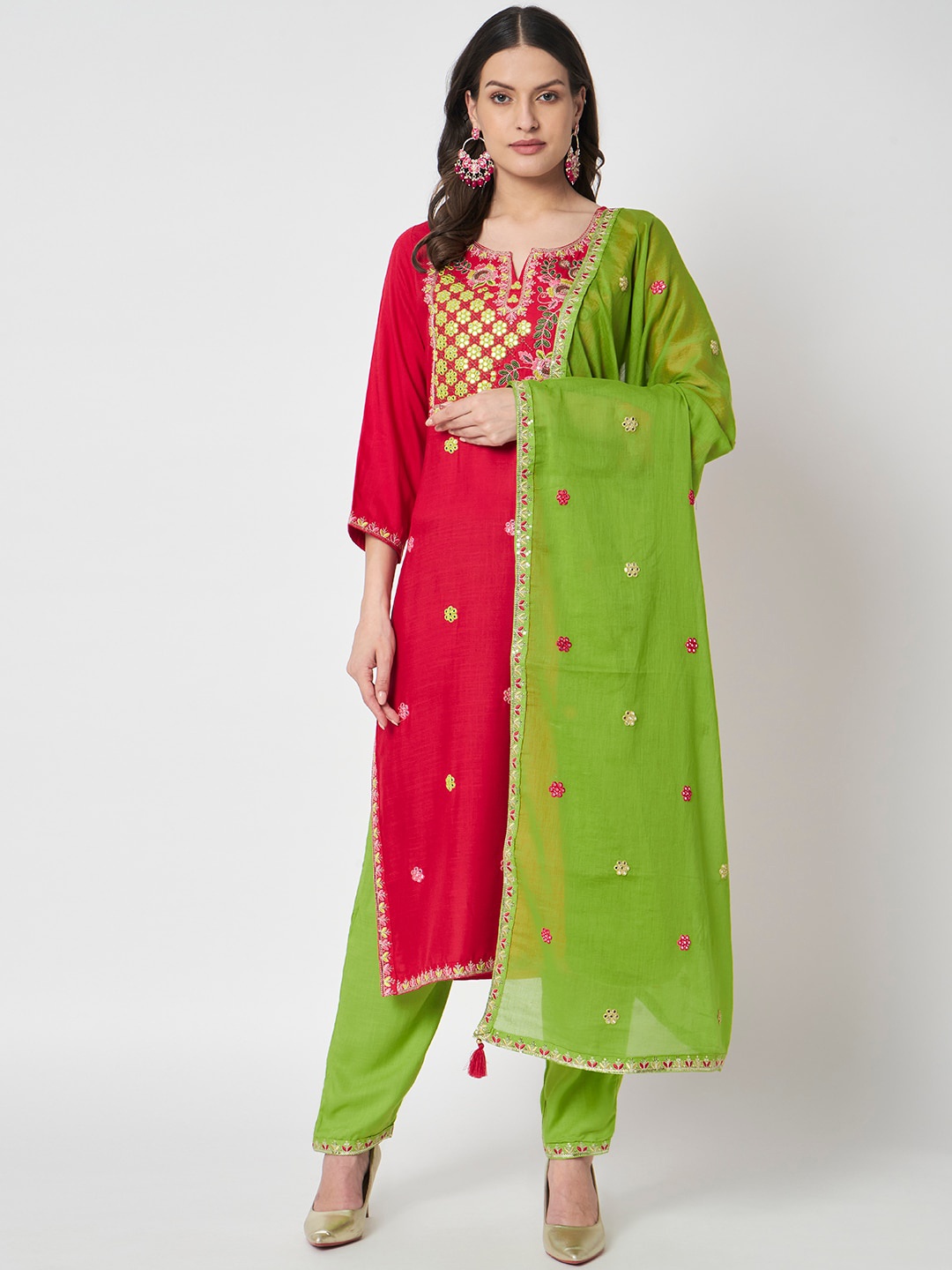 

IkDaiya Floral Embroidered Thread Work Kurta With Trousers & Dupatta, Red