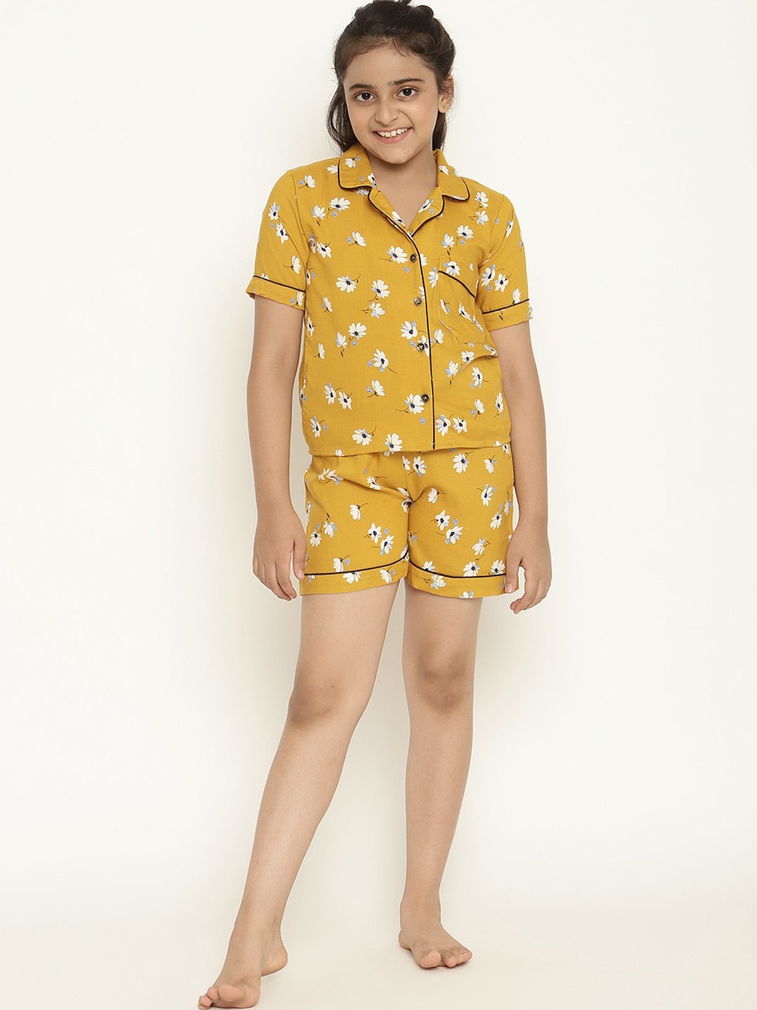 

Stuffie Land Girls Floral Printed Night suit, Yellow
