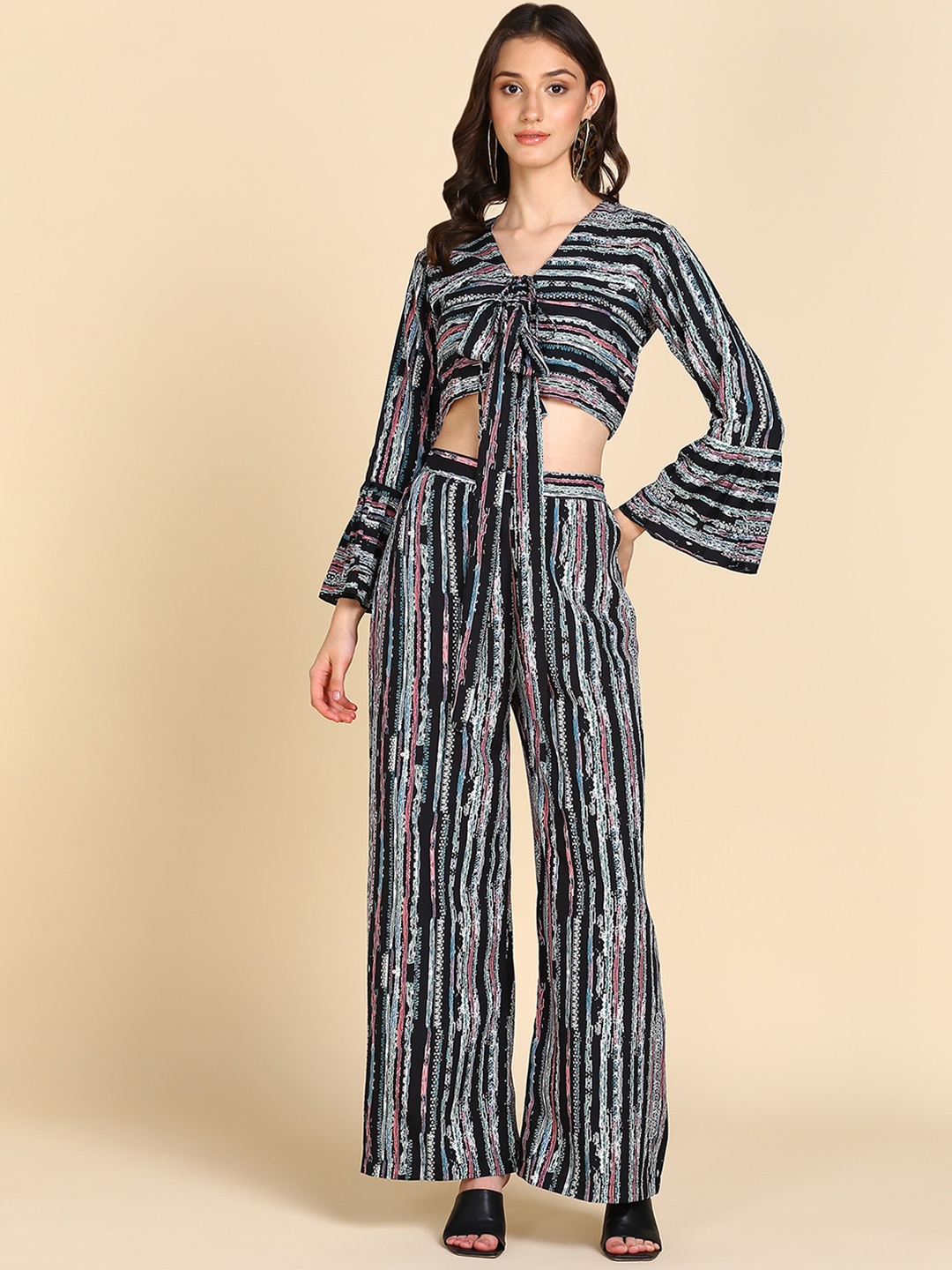 

Rudraaksha Creations Printed V-Neck Crop Top & Palazzo, Black