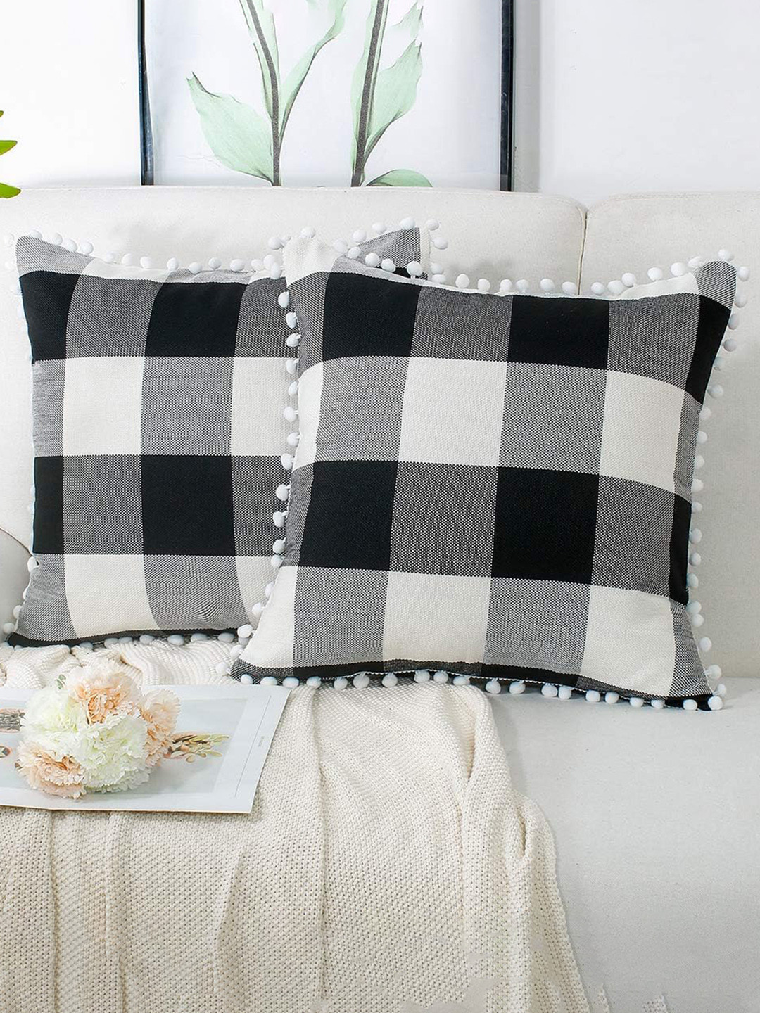 

CHRONEX Black & White 2-Pieces Checked Cotton Linen Pom Pom Cushion Covers