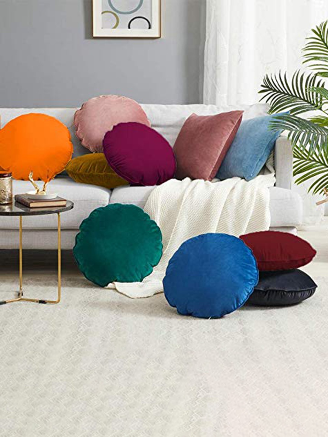 

CHRONEX 2-Pcs Maroon Round Velvet Pillow Covers