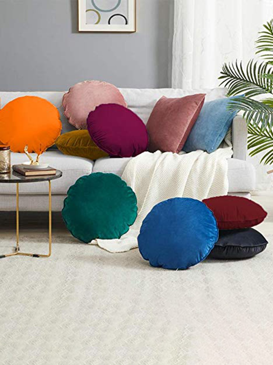 

CHRONEX 2-Pcs Maroon Round Velvet Pillow Covers