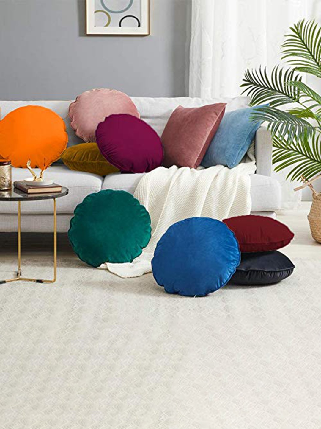 

CHRONEX Cream-Colored 2-Pieces Round Velvet Cushion Covers