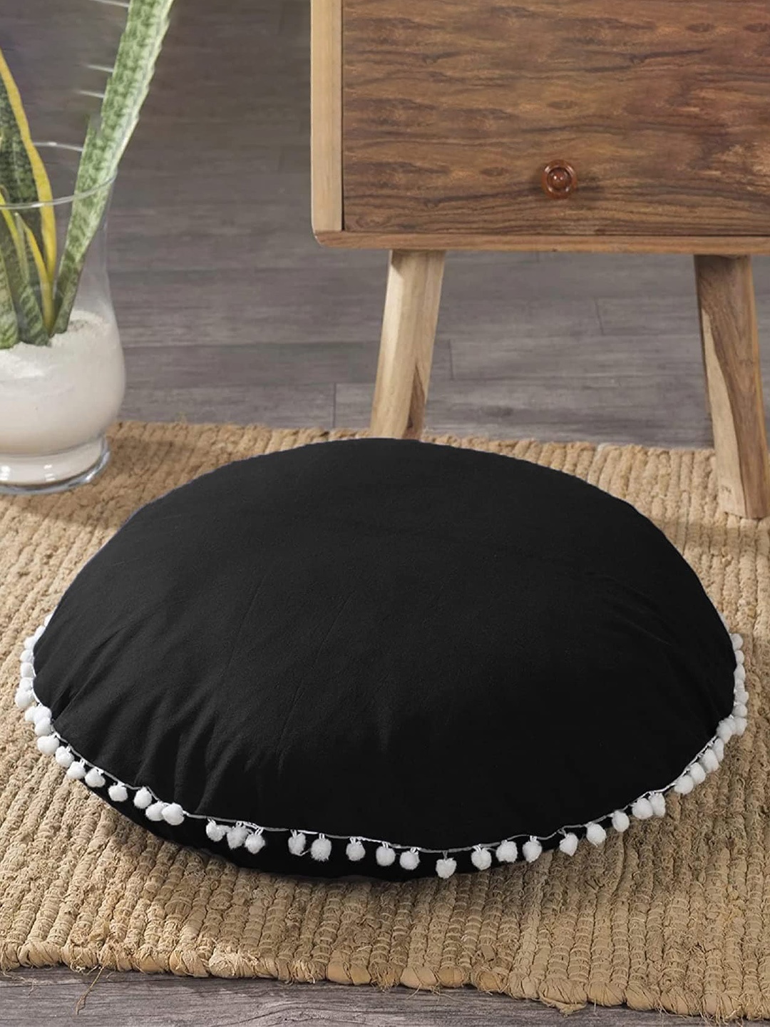 

CHRONEX Black 2-Pieces Round Velvet Cushion Covers