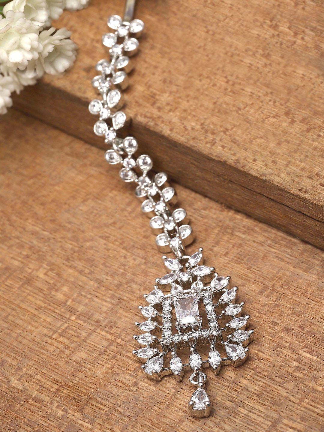 

KARATCART Silver-Plated American Diamond-Studded Maang Tikka