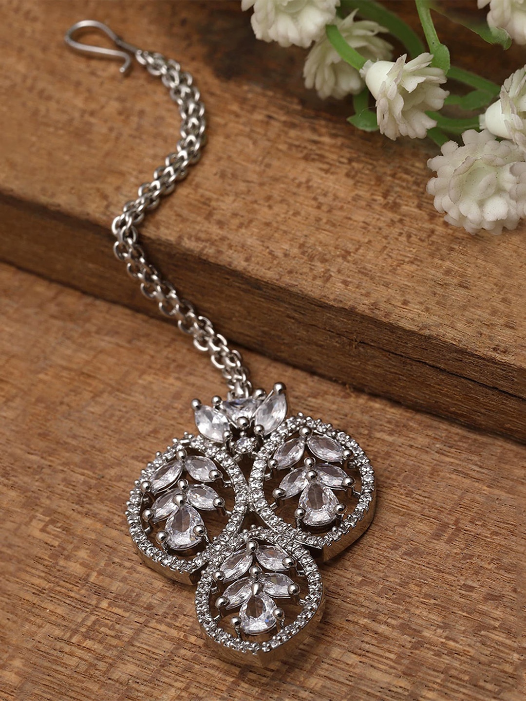 

KARATCART Silver-Plated American Diamond-Studded Maang Tikka