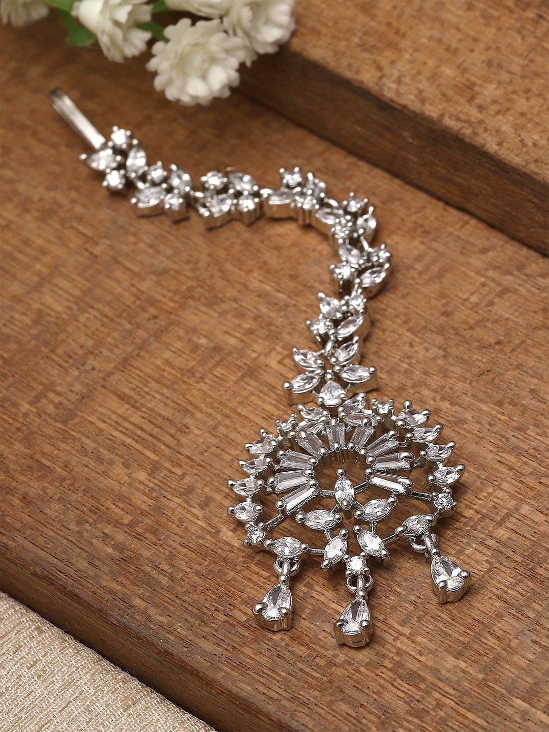 

KARATCART Silver-Plated American Diamond-Studded Maang Tikka