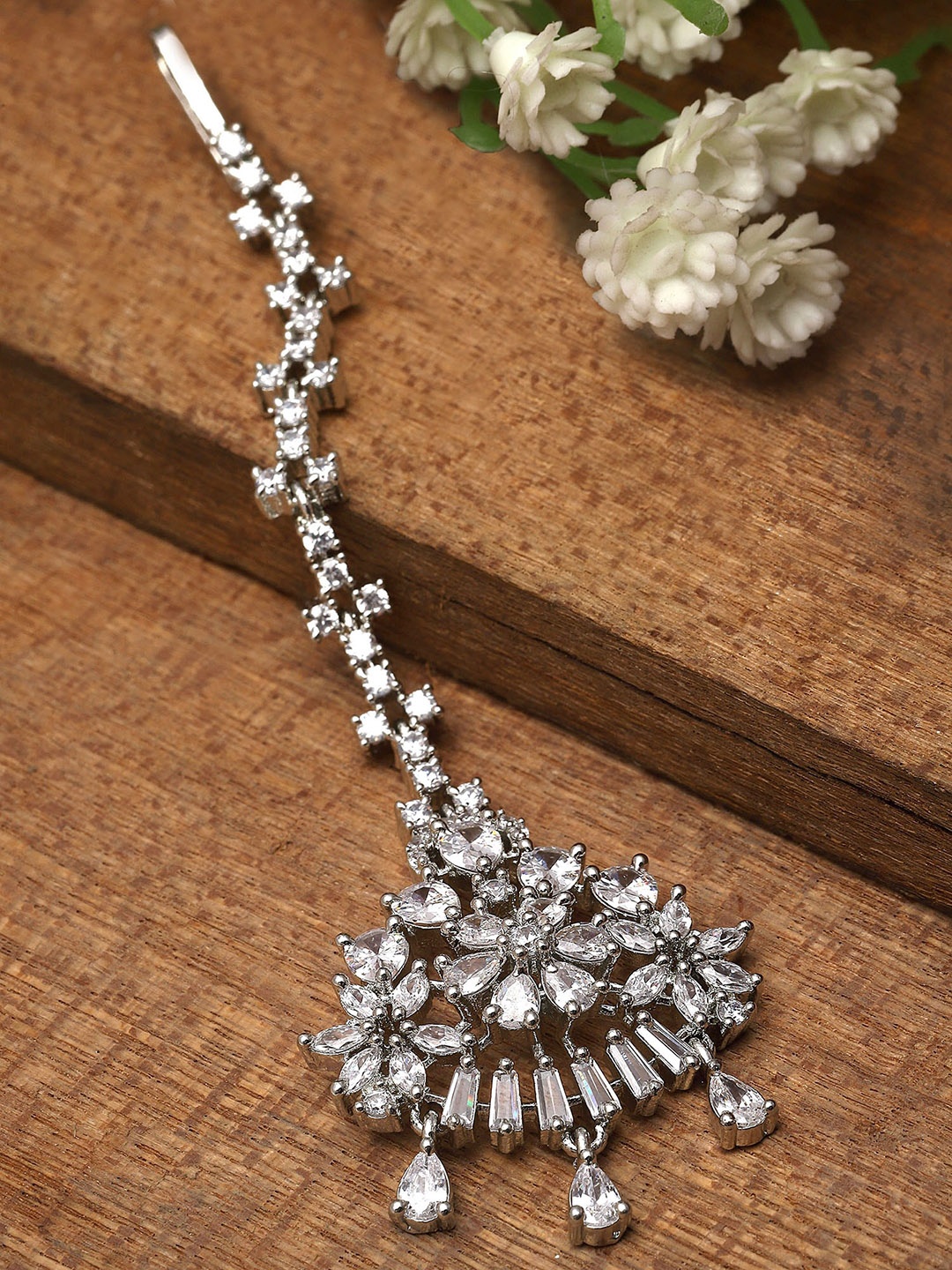 

KARATCART Silver-Plated American Diamond-Studded Maang Tikka