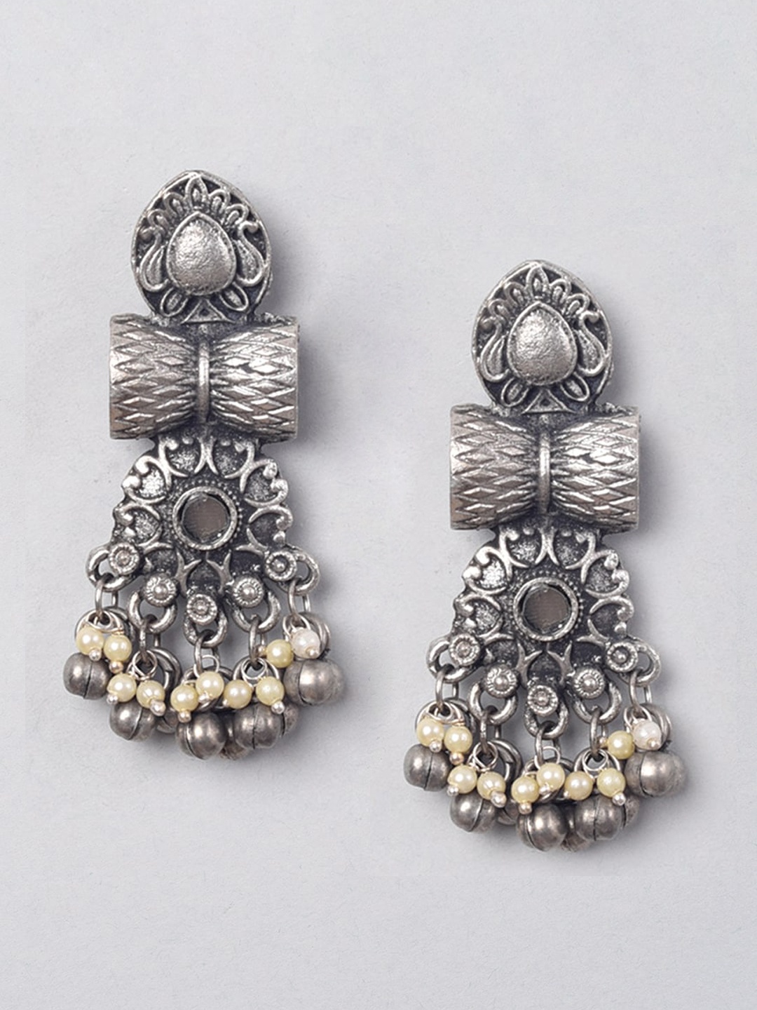 

phuljhadi Silver-Plated Contemporary Studs Earrings