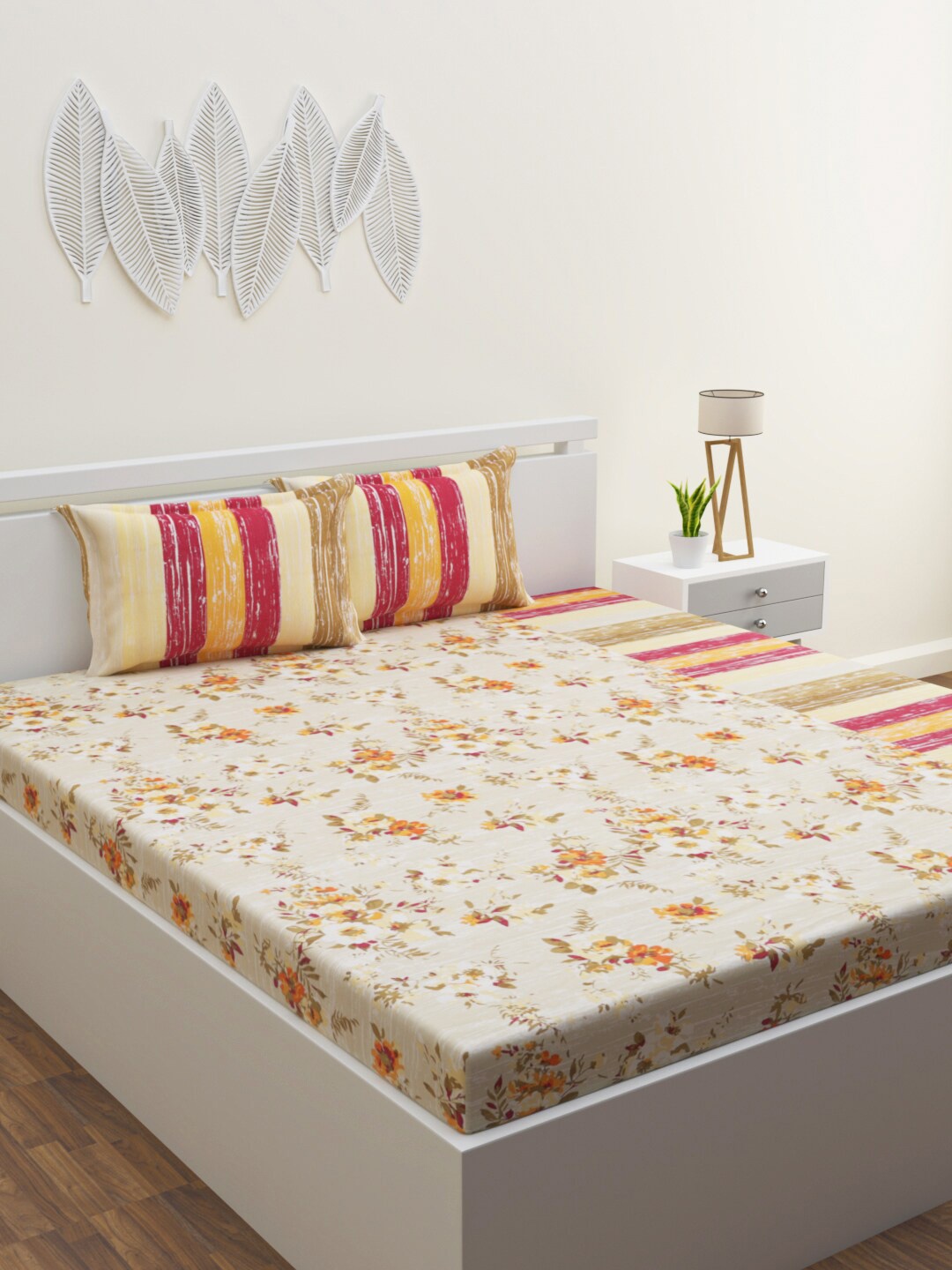 

HERE&NOW Cream-Coloured & Orange Floral Printed 120 TC Queen Bedsheet With 2 Pillow Covers