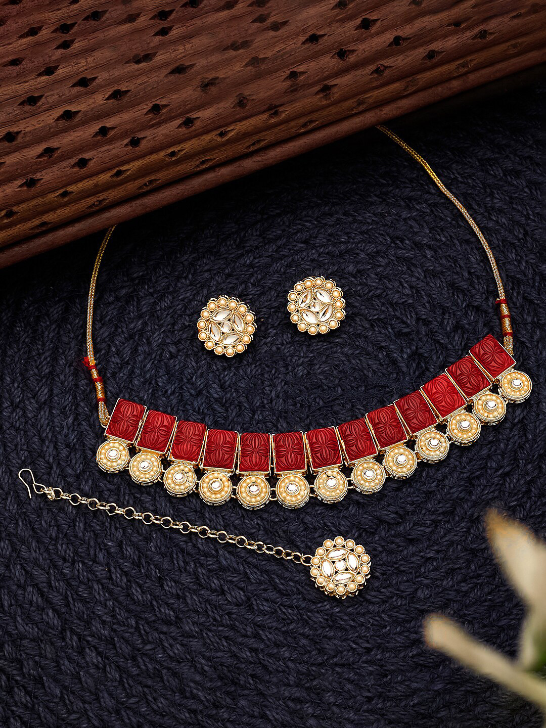 

ATIBELLE Gold-Plated Kundan-Studded & Beaded Jewellery Set, Maroon