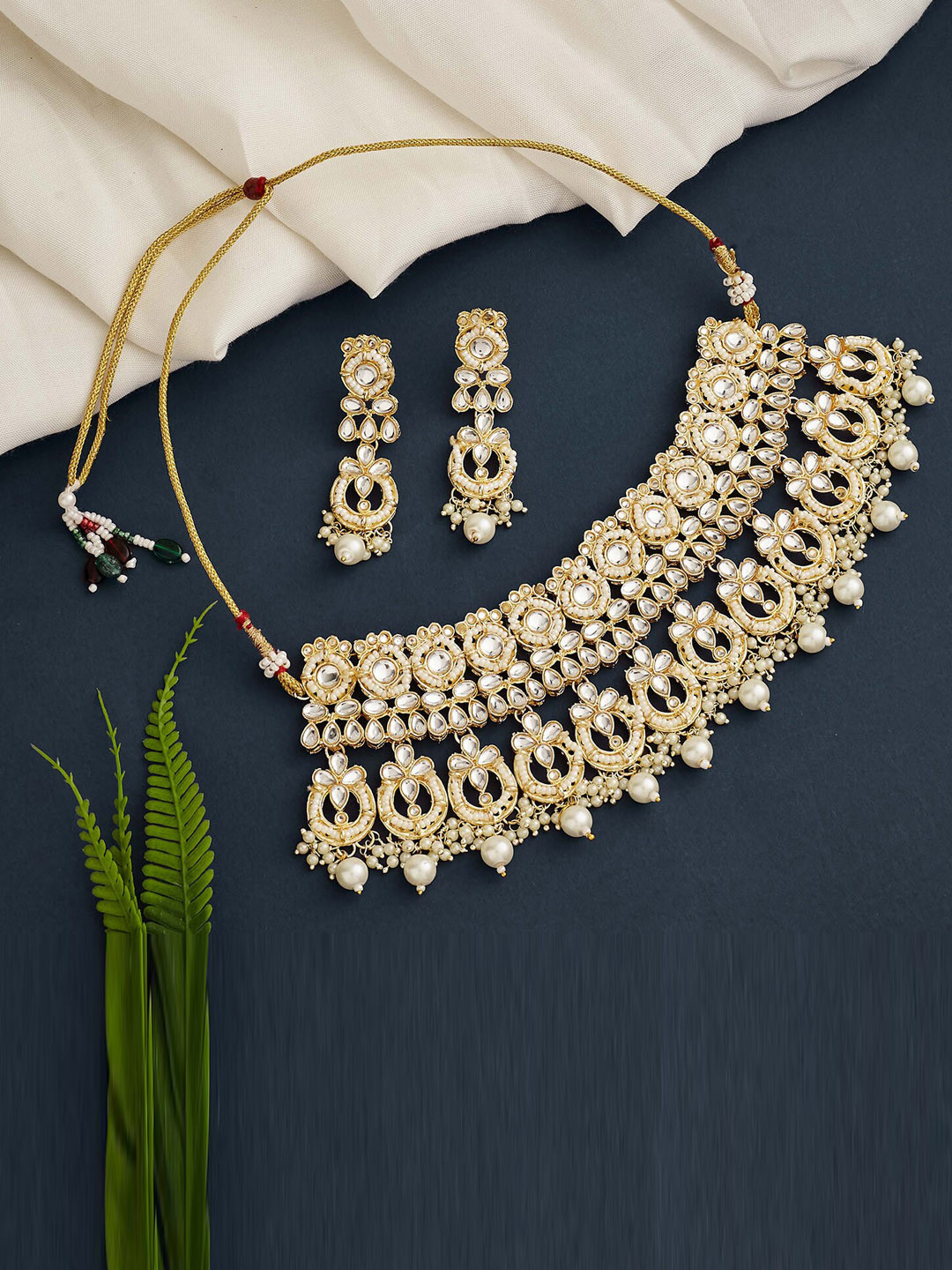 

ATIBELLE Gold-Plated Kundan-Studded & Pearl Beaded Jewellery Set