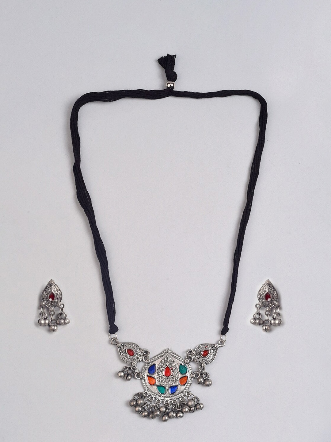

phuljhadi Silver-Plated Stone-Studded & Beaded Jewellery Set