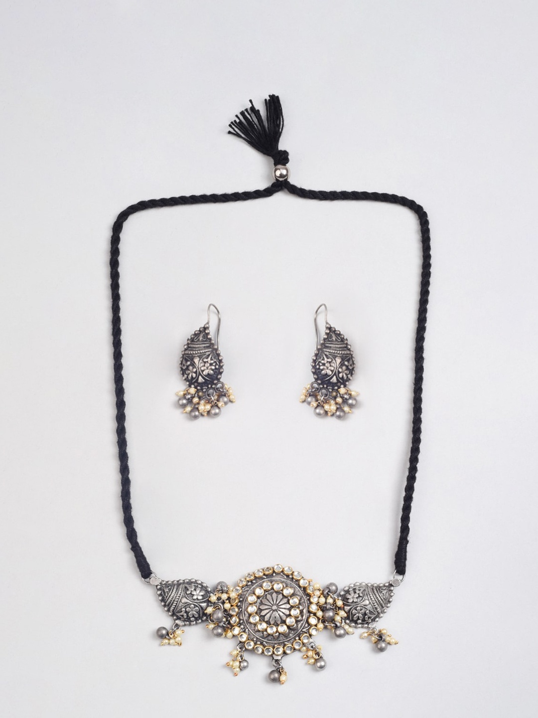 

phuljhadi Silver-Plated Stone-Studded & Beaded Oxidised Jewellery Set