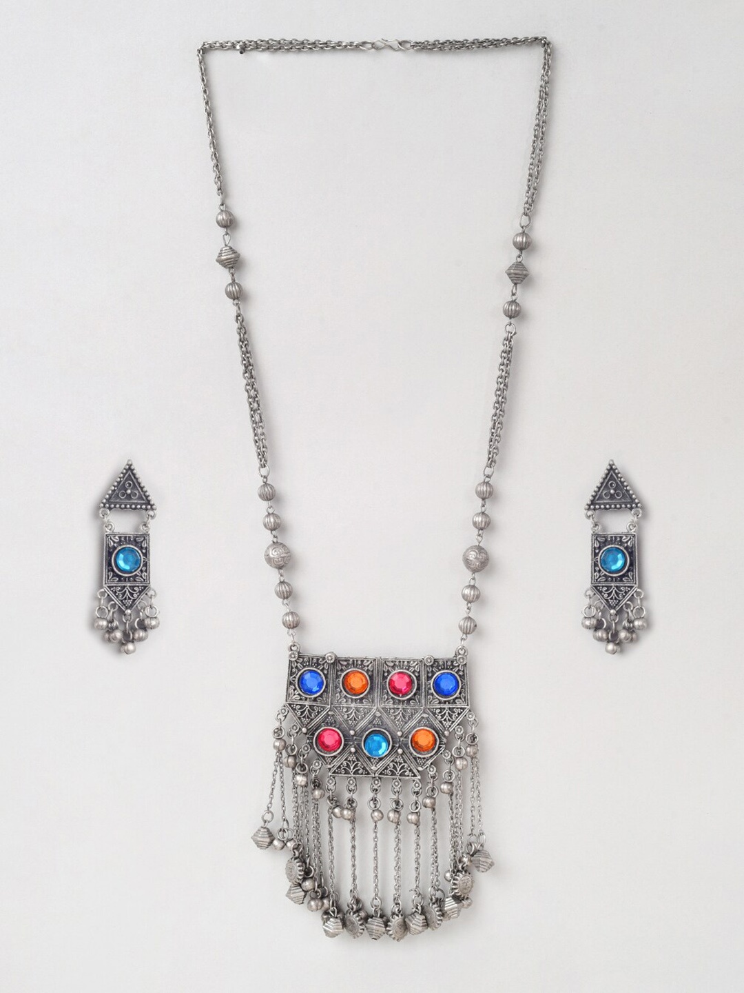 

phuljhadi Silver-Plated Stone-Studded & Beaded Oxidized Necklace & Earrings