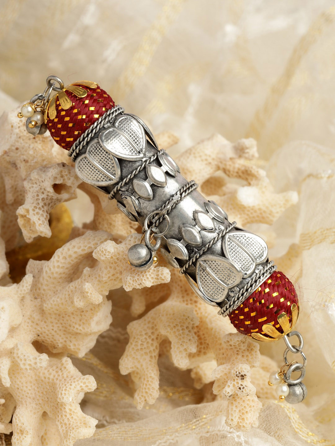 

Moedbuille Silver-Plated Handwoven Antique Temple Oxidised Tribal Filigree Finger Ring