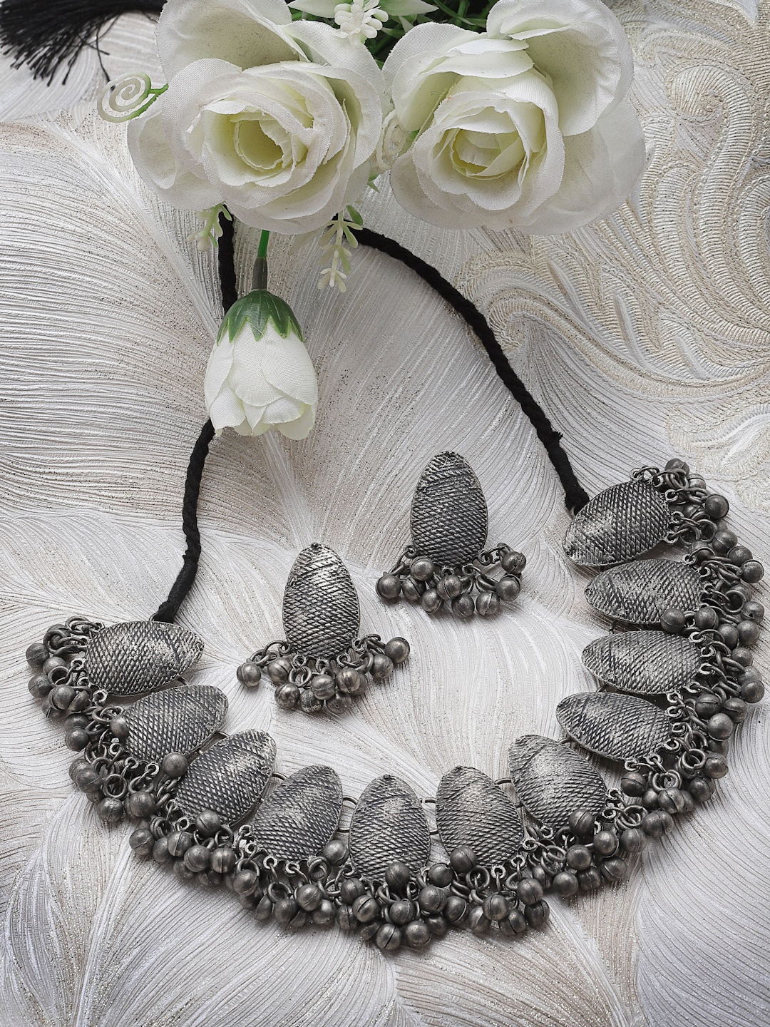 

Moedbuille Silver-Plated Oxidised Ghungroo-Studded Jewellery Set