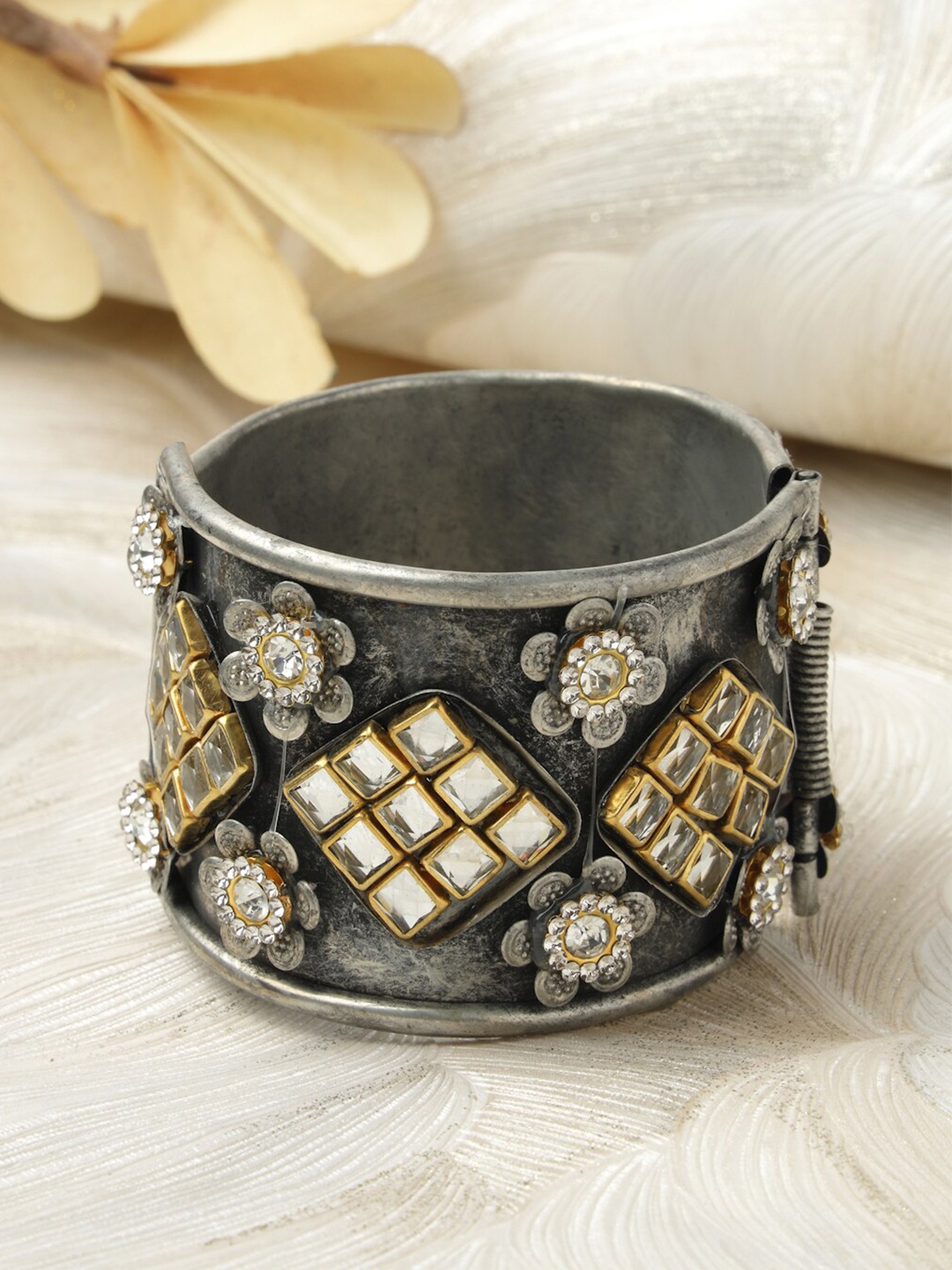 

Moedbuille Silver-Plated Oxidised Antique Cuff Bracelet
