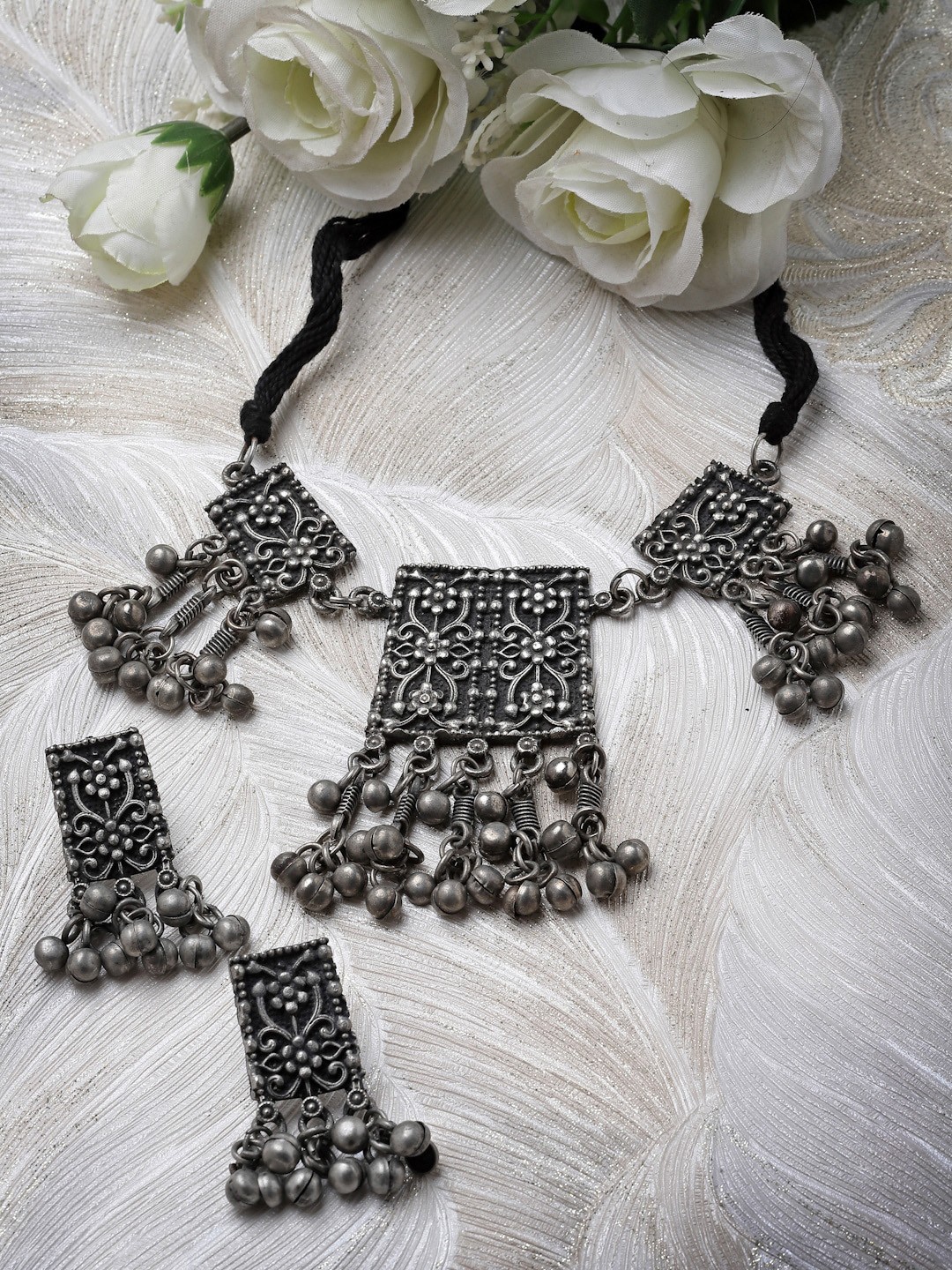 

Moedbuille Oxidised Silver-Plated Antique Banjara Jewellery Set, Metallic