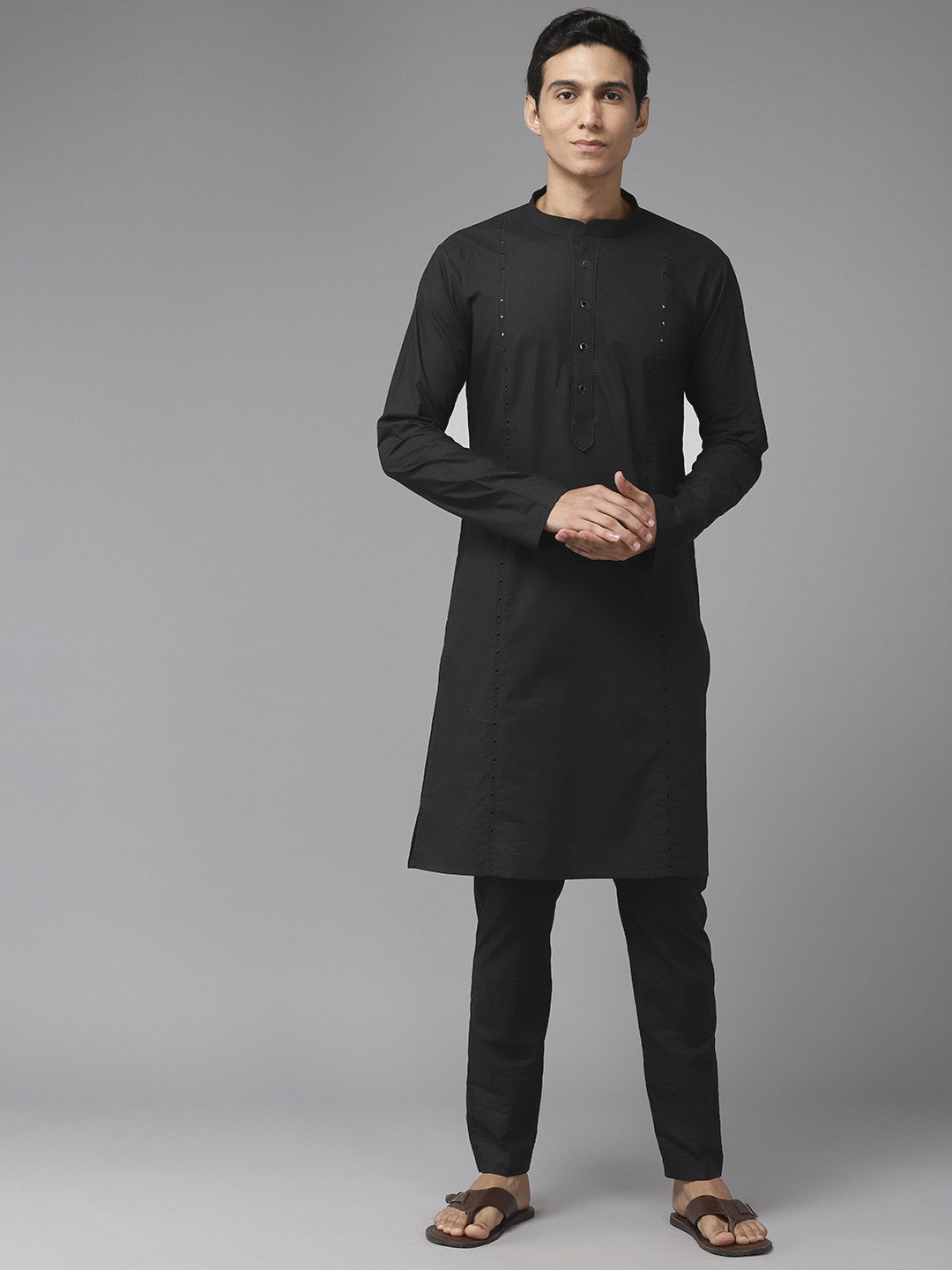 

See Designs Men Embroidered Regular Mirror Work Pure Cotton Kurta with Trousers, Black