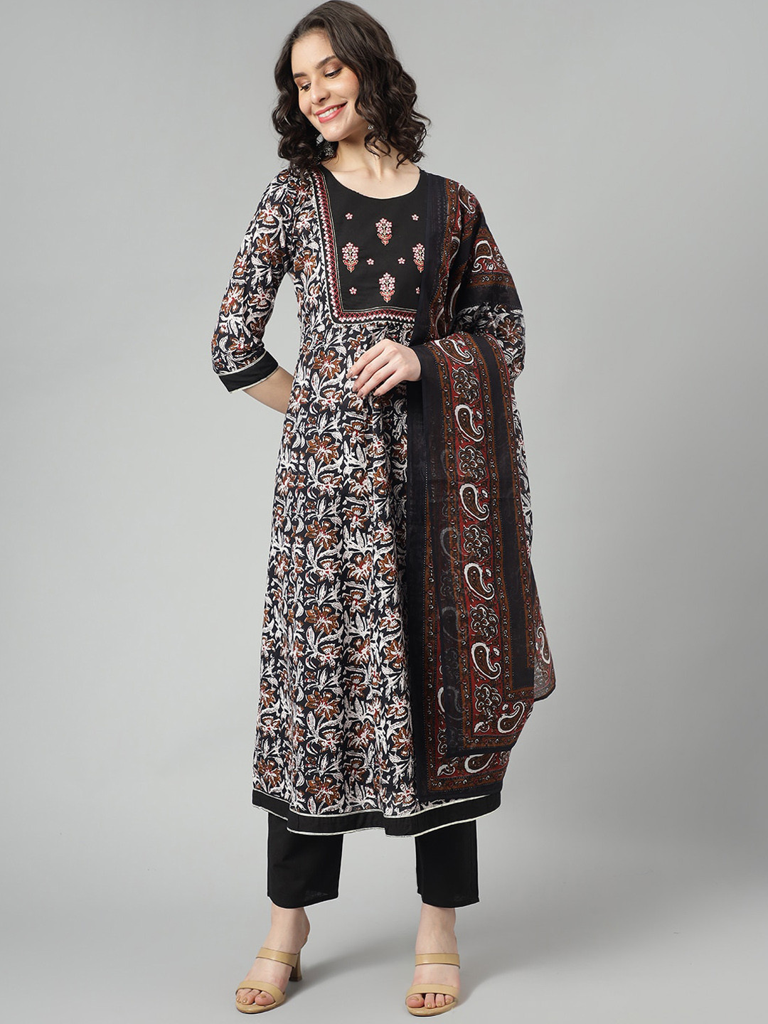

SAABHI Floral Printed Thread Work Pure Cotton Kurta With Trousers & Dupatta, Black