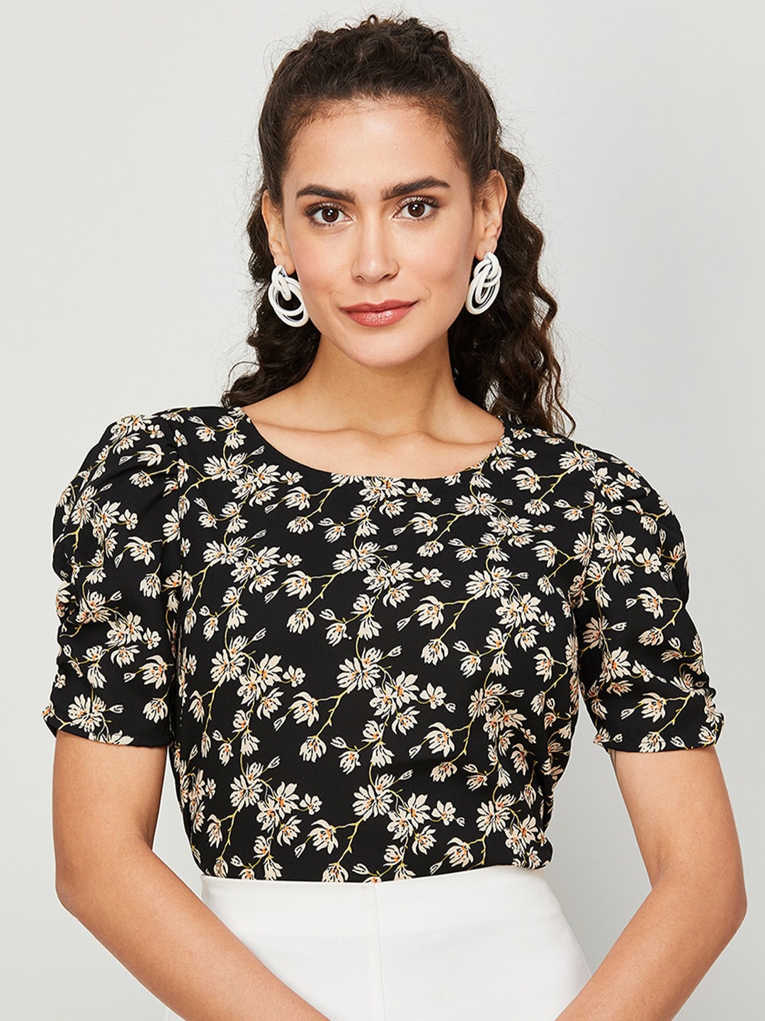 

CODE by Lifestyle Floral Printed Puff Sleeves Top, Black