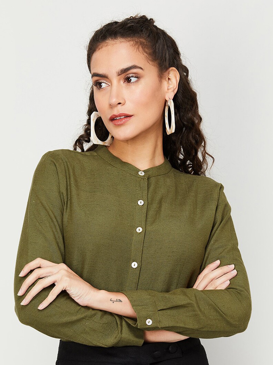 

CODE by Lifestyle Mandarin Collar Cuffed Sleeves Regular Shirt Style Top, Olive