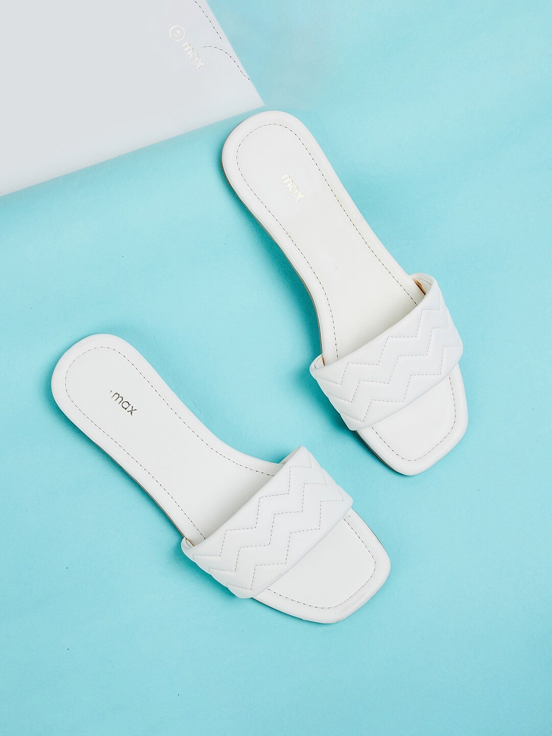 

max Textured Open Toe Flats, White