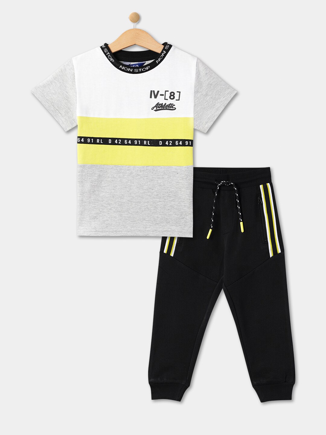 

R&B Boys Colourblocked Pure Cotton T-shirt With Pyjamas, Grey