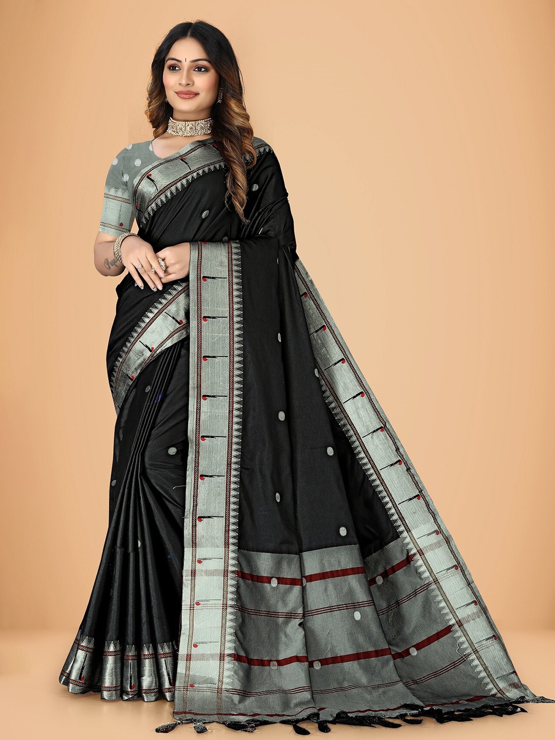 

Rivana Polka Dots Woven Design Zari Silk Cotton Paithani Saree, Black