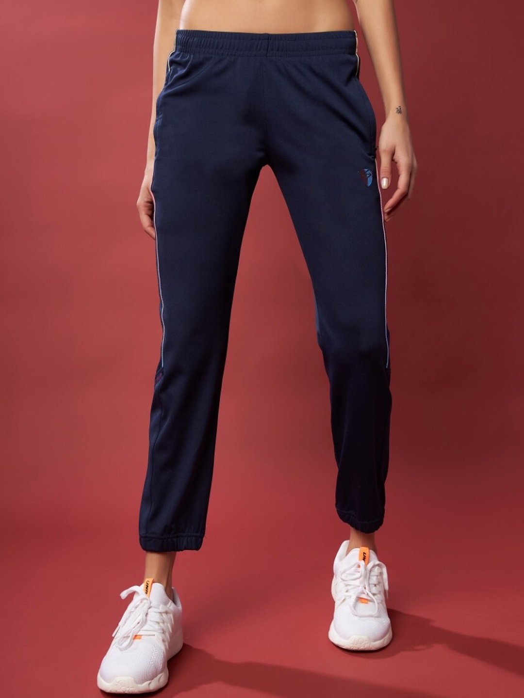 

UNPAR Women Moisture-Wicking Lightweight Mid-Rise Regular Fit Sports Track Pants, Navy blue