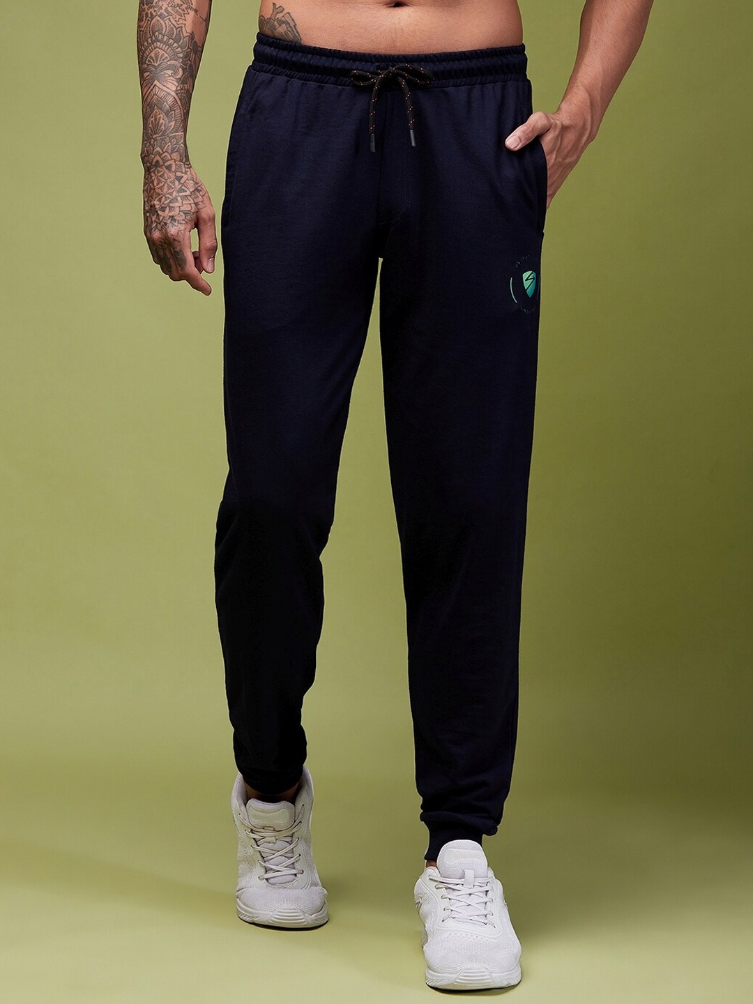 

UNPAR Men Mid Rise Ultra Soft Joggers, Navy blue
