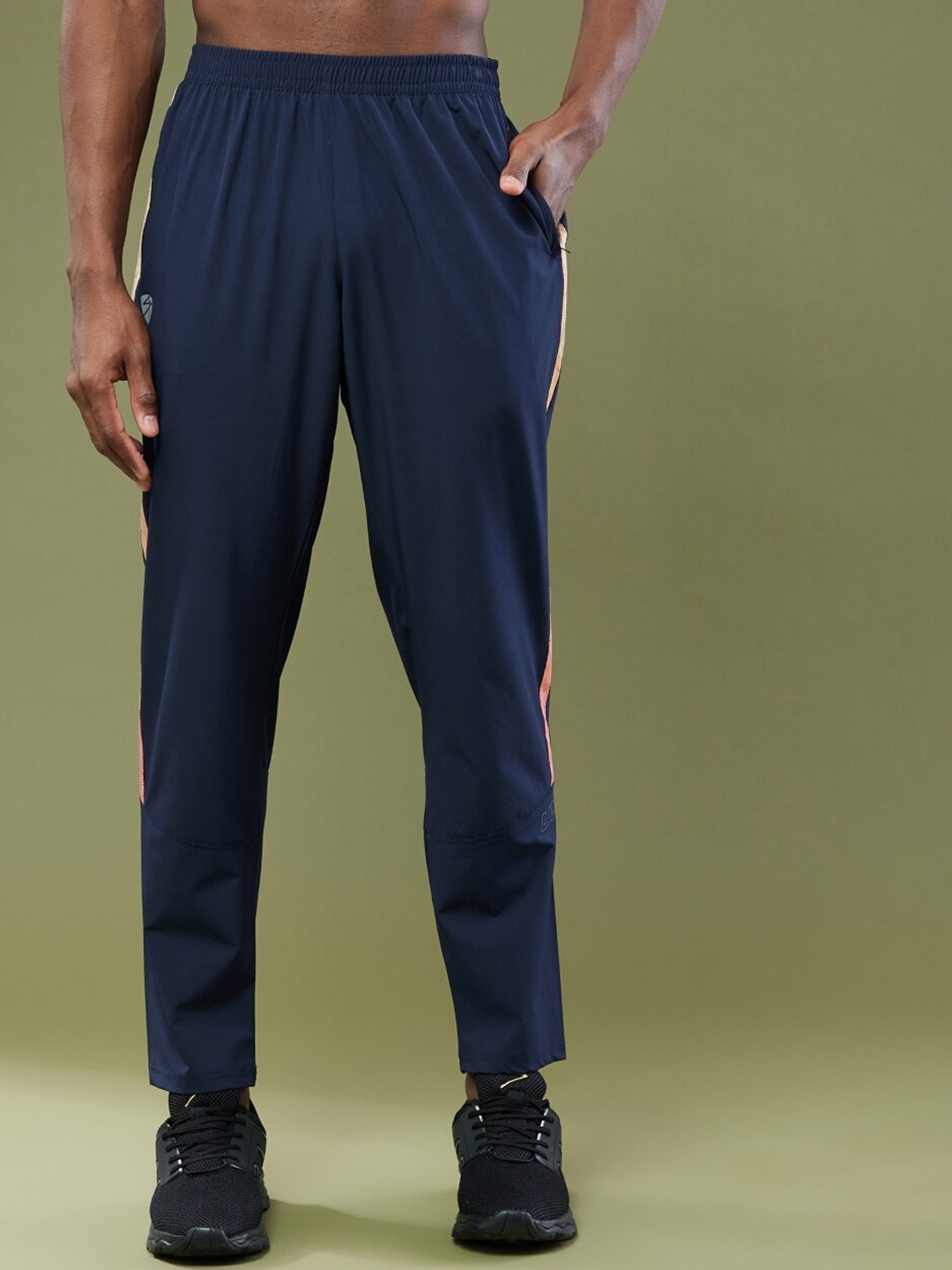 

UNPAR Men Mid-Rise Lightweight Track Pants, Navy blue