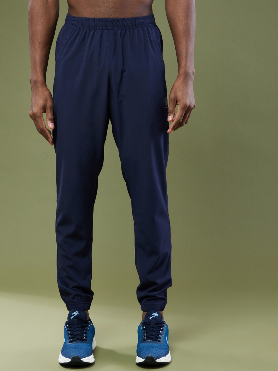 

UNPAR Men Moisture-Wicking Lightweight Mid-Rise Regular Fit Sports Joggers, Navy blue
